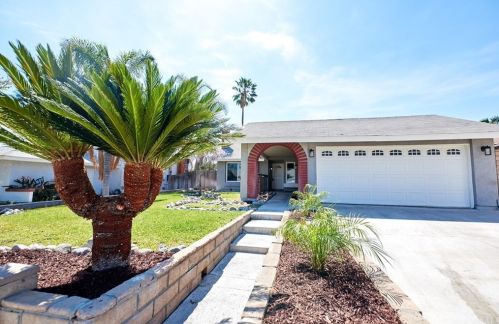 7442 Pheasant Run Rd, Riverside, CA 92509-6936