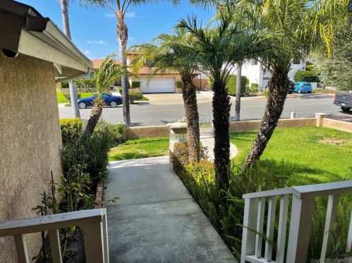 7537 El Paso St, La Mesa, CA 91942-4302