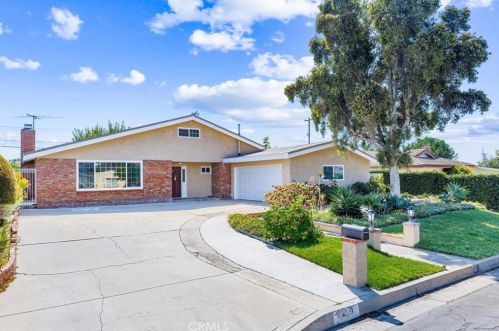 8270 Fox Hills Ave, Buena Park, CA 90621-1410