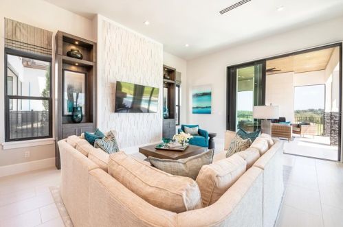 16035 Vetta Dr, Montverde FL  34756-3520 exterior