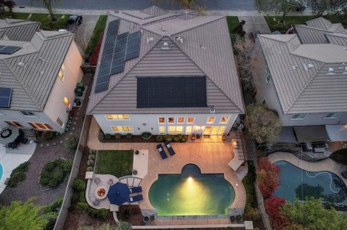 1627 Daunting Dr, Folsom CA  95762-7659 exterior