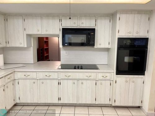 8631 17 Ct, Hollywood FL 33028 exterior