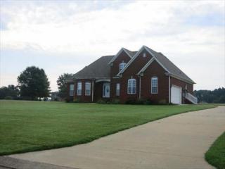 175 Country Lake Cir, Brownsville, TN 38012-3802