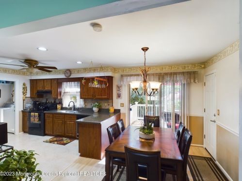 300 Albert Ave, Lakewood NJ  08701-5405 exterior