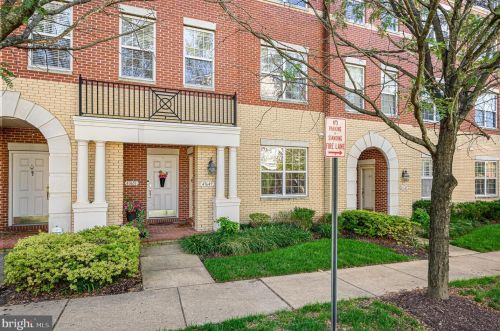 43649 Mcdowell Sq, Leesburg, VA 20176-6530