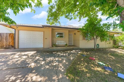 3724 Lankershim Way, North Highlands CA  exterior