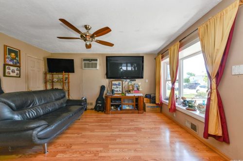 109 Emporia Ave, Floral Park, NY 11003-1835