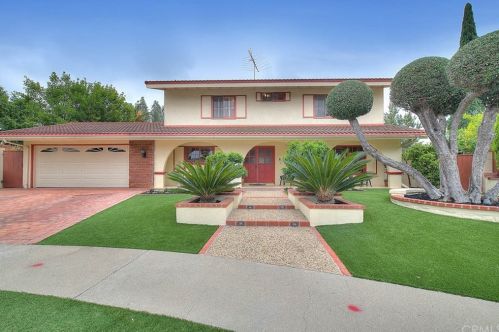 1500 Sunrise Ln, Fullerton, CA 92833-1717