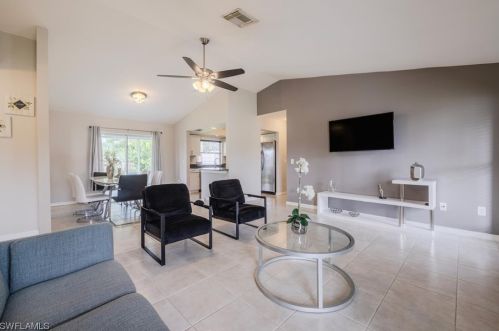 1121 47 Ter, Cape Coral FL  33914-7370 exterior