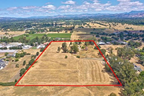 4660 Occidental Rd, Santa Rosa, CA 95401-5635