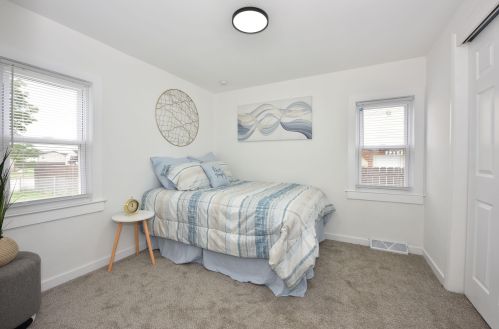 5348 91, Milwaukee WI 53224-5304 exterior