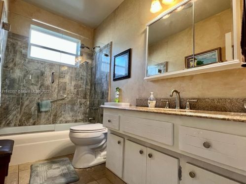 8601 10 St, Hollywood FL 33025-3357 exterior