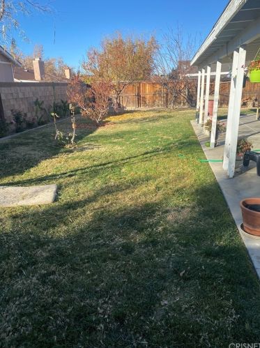 43823 Tranquility Ct, Lancaster CA 93535-6115 exterior