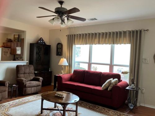 323 Crockett Loop, Georgetown TX  78633-5043 exterior