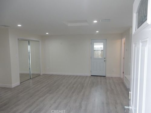12424 Sarah St, North Hollywood, CA 91604-1258
