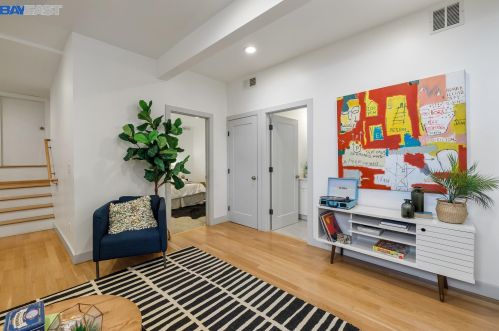 3550 Klamath St, Oakland CA 94602-4126 exterior