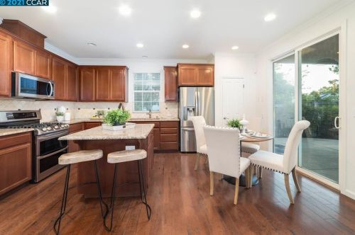 1040 Zebrina Way, San Ramon CA  94582-5209 exterior