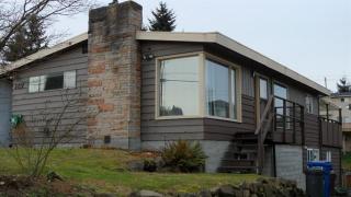 7951 7 Ave, Seattle WA  98168-2712 exterior