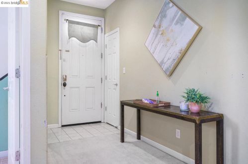 40 Snowy Egret Ct, Oakley, CA 94561-1679