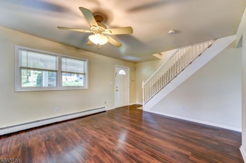 12 4th St, Wantage NJ  07461-2512 exterior