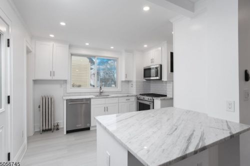 13 Budd St, Morristown NJ  07960-5075 exterior