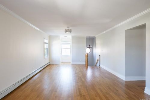 142 Fourth Ave, New Rochelle NY  10803-1410 exterior