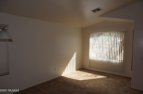 7277 Canterbury Tale Dr, Tucson, AZ 85756-8664