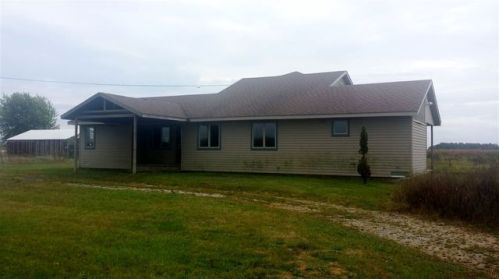 10485 100, Francesville, IN 47946-8237