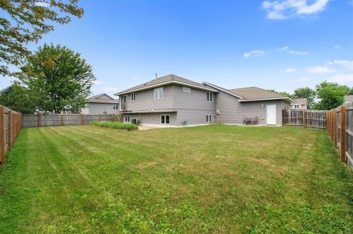 1520 Summit St, Hammond WI  54002-9410 exterior