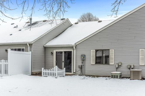 5106 148th St, Saint Paul MN 55124-6923 exterior