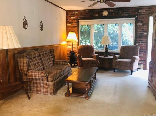 104 Sleepy Valley Rd, Warwick NY  10990-2700 exterior