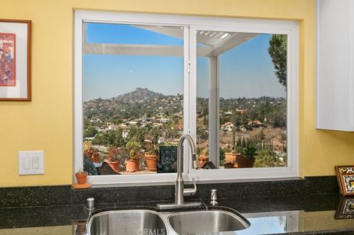 3806 Via Escuda, La Mesa CA 91941-7315 exterior