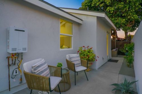 21322 Western Ave, Torrance CA  90501-2953 exterior