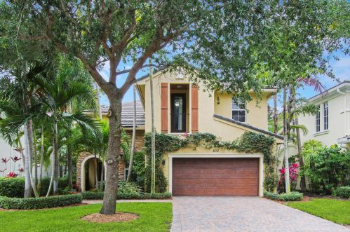 832 Madison Ct, West Palm Beach, FL 33410-1564