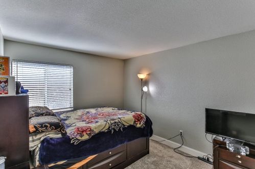 8489 Mcgray Way, Elk Grove CA  95624-4121 exterior