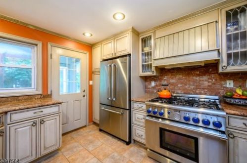 152 Paterson Rd, Fanwood NJ  07023-1012 exterior