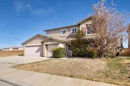 13404 Adler St, Victorville, CA 92392-8912