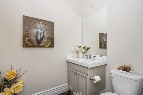 22 Shadybend, Irvine CA  92602-0844 exterior