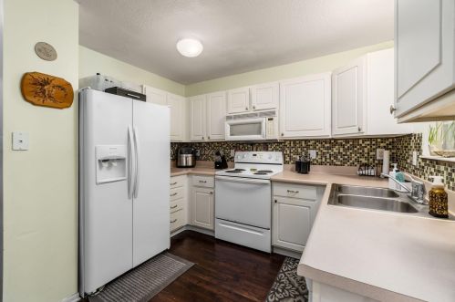 306 Preswicke Ml, Blacklick OH  43004-8462 exterior