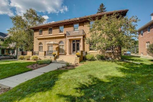 2718 Beverly Rd, Milwaukee, WI 53211-2438