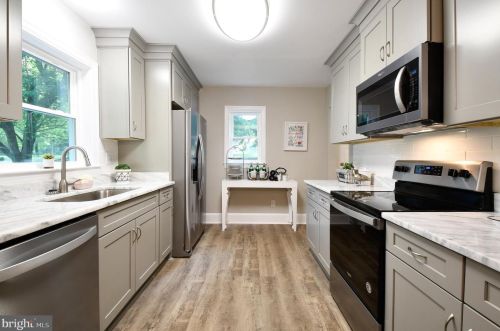 241 Forest Lane Rd, Fredericksburg VA  22405-3182 exterior