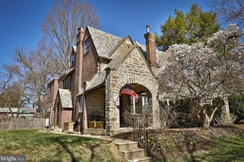 419 Durham St, Philadelphia, PA 19119-1223