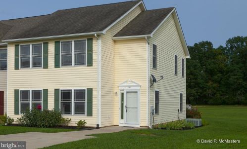 131 Baltusrol Dr, Charles Town WV  25414-4085 exterior