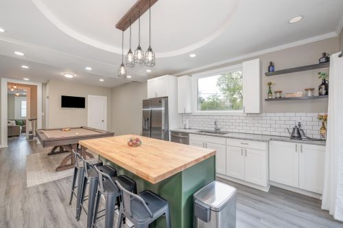 906 Greenup St, Covington KY  41011-3212 exterior