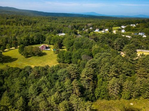 56 Bryant Rd, Belmont NH  03220-3626 exterior