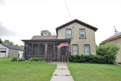 901 Cady St, Watertown, WI 53094-3911