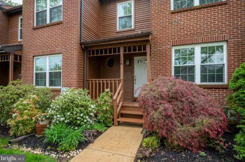 115 Honeylocust Ct, Collegeville, PA 19426-2949