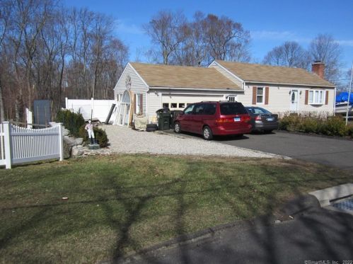 83 Driftway Rd, Danbury, CT 06811-5125