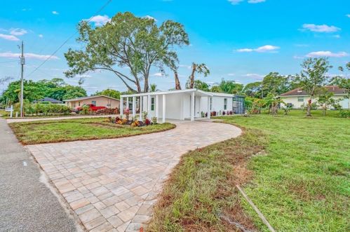 27020 Morgan Rd, Bonita Springs, FL 34135-4712
