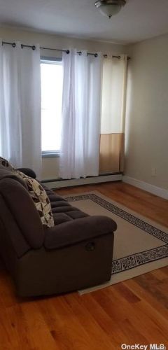 111-40 Inwood St, Jamaica NY  11435-4907 exterior